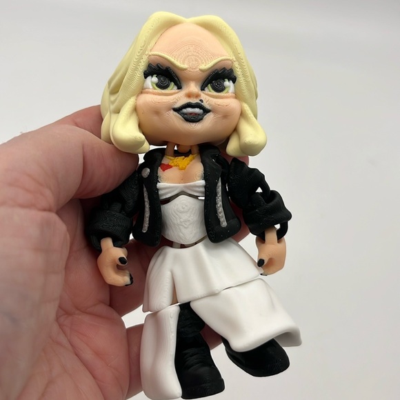 3D printed Articulated Tiffany Bride of Chuckie Fidget Toy Fun Collectible Str… - Picture 3 of 3